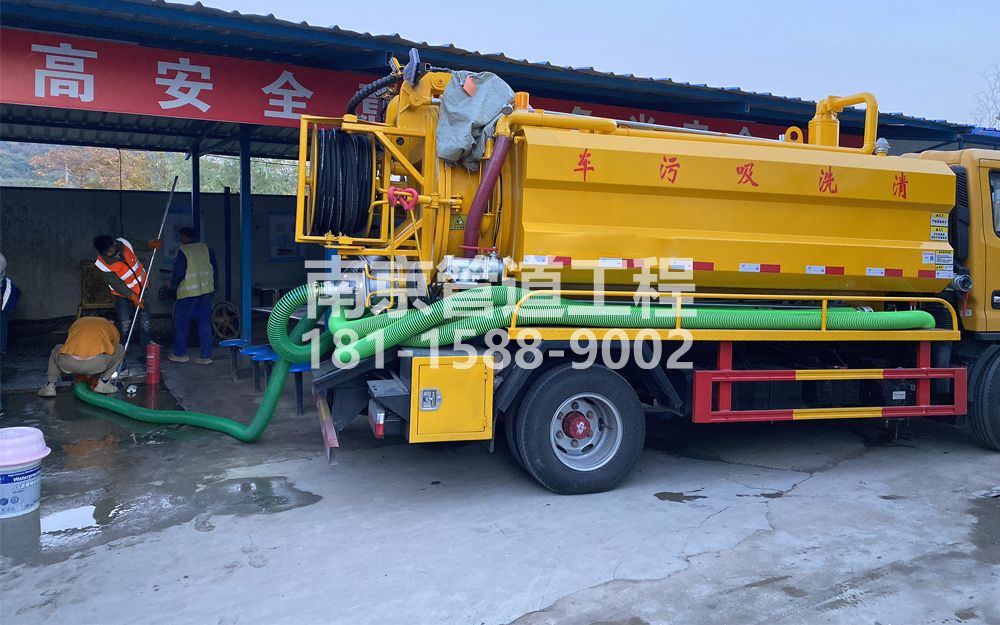 267水西门中建工地抽粪