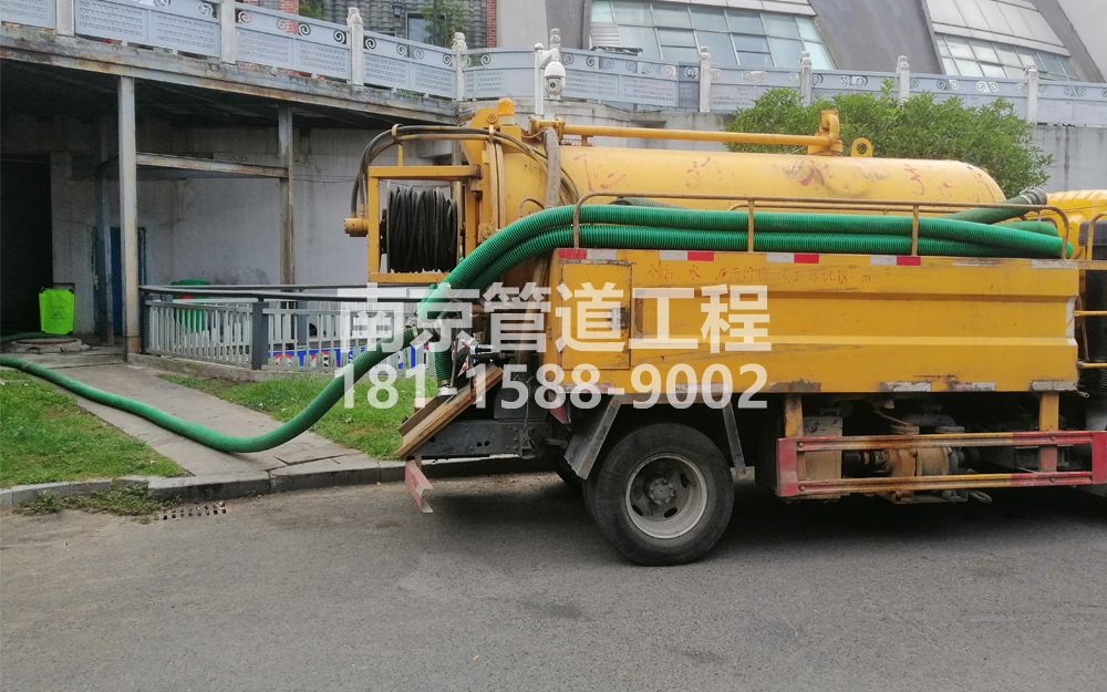 277水西门商场隔油池吸污